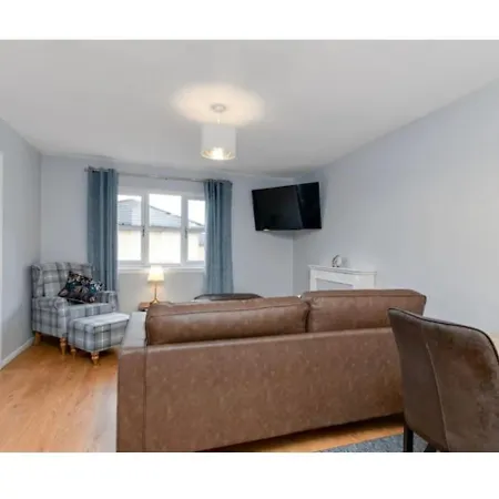 شقة 2 Bedroom With Free Parking Sleeps 4 People إدنبرة