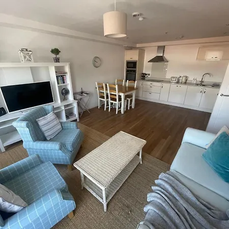 Haven In New Town-2 Bedrooms, 2 Bathrooms * Edinburg