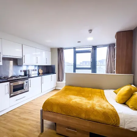 Living At Lady Nicolson Court エディンバラ