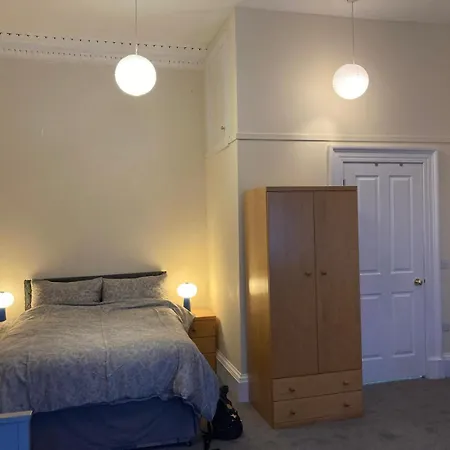 Gilmore Flat (adults Only) Apartment