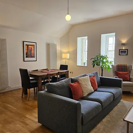 Apartamento Quartermile Cosy Nest *