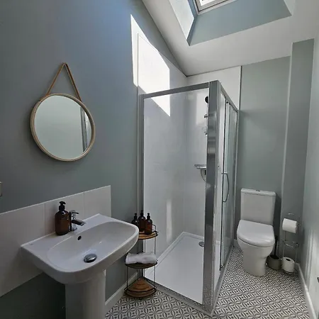 The Robin House In Ravelston *