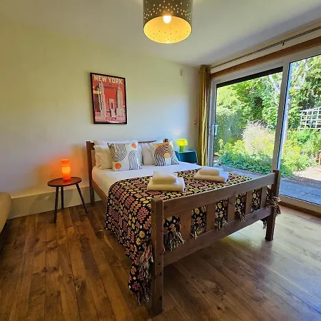 The Robin House In Ravelston בית נופש