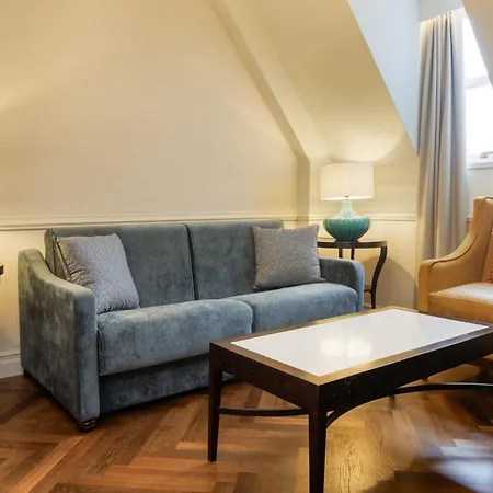 מלון The Caledonian Edinburgh, Curio Collection By Hilton אדינבורו