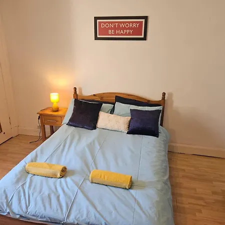 Old Town Fringe Apartment