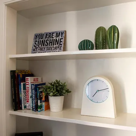 Grindlay St - Fantastic 2br In Theatre District