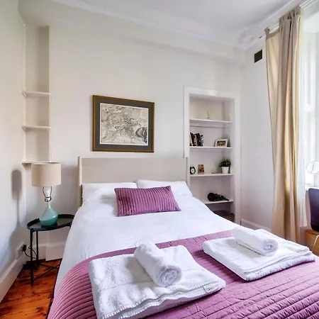 Grindlay St - Fantastic 2br In Theatre District Эдинбург