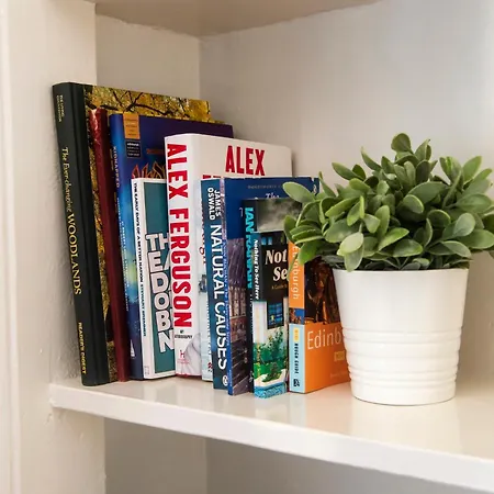 Апартаменты Grindlay St - Fantastic 2br In Theatre District *