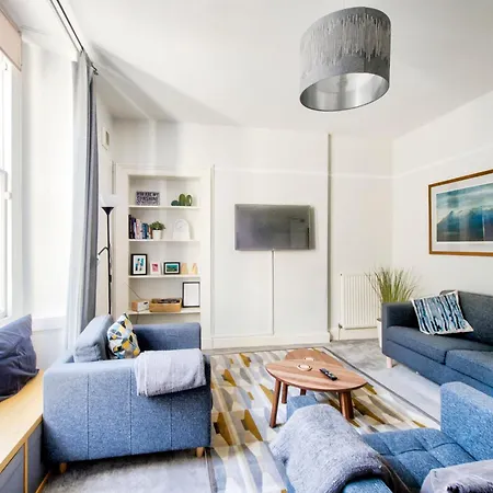 Grindlay St - Fantastic 2br In Theatre District 아파트