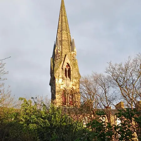 1 Bed Flat Near Castle Edinburgh