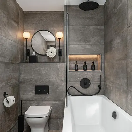 Luxury Old Town Design With Fireplace アパート