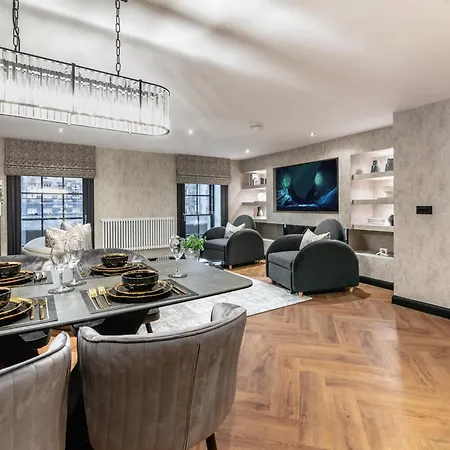 Luxury Old Town Design With Fireplace