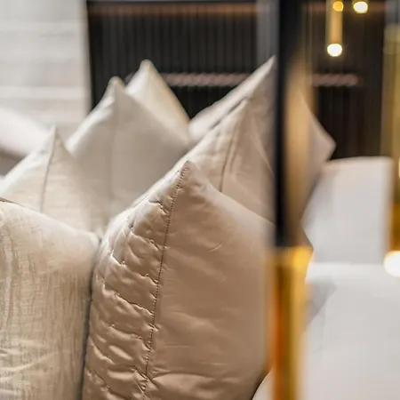 アパート Luxury Old Town Design With Fireplace