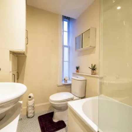 Edinburgh Central Morrison Apartment