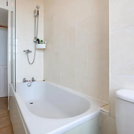 Apartamento Homely 2bd Flat Heart Of *