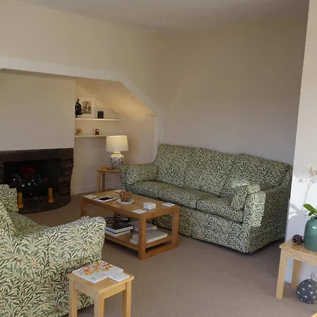 Sophisticated In Centre