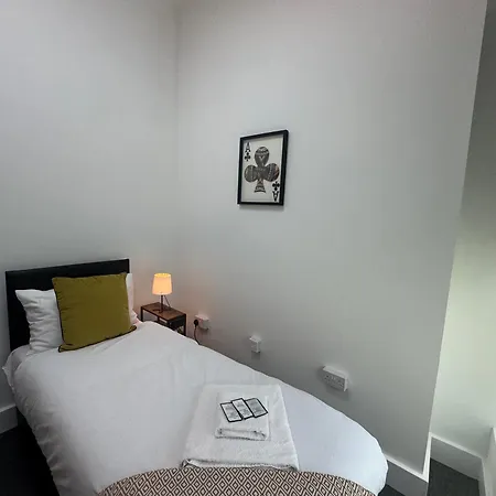 Squarezzz - Group Aparthotel