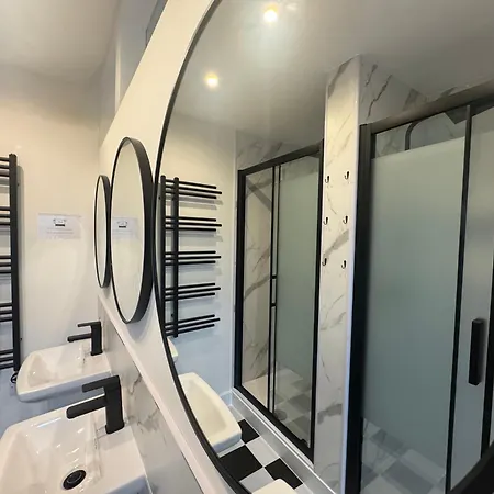 Squarezzz - Group Aparthotel Edinburgh