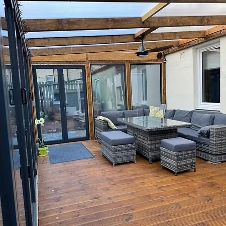 Rena- Bright And Modern City Center Apartment. * Edinburgh