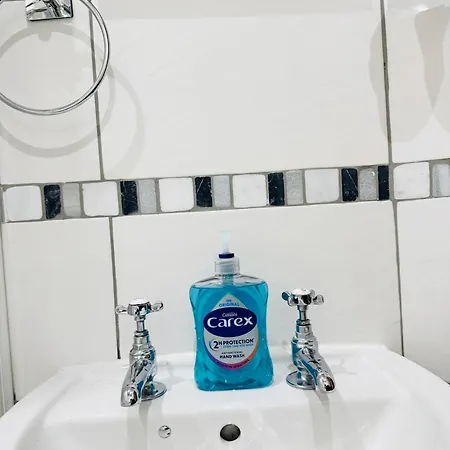 Апартаменты Peaceful Centre Retreat At Great Location And Easy Access