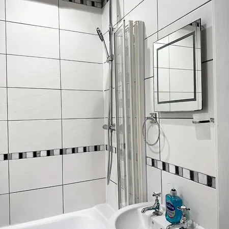 Apartamento Central Accessible Home With Great Amenities & Free Parking
