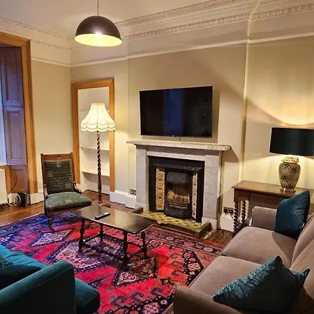 Cosy 2 Bedroom Flat-castle View Lägenhet