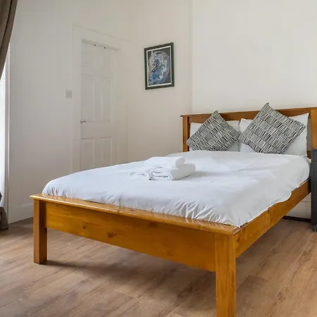 Bright High-ceiling 2bd Flat - Edinburgh! Edinburgh