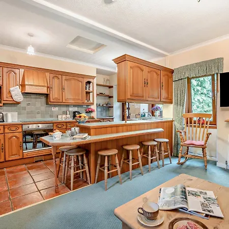2 Bed In 53898 *
