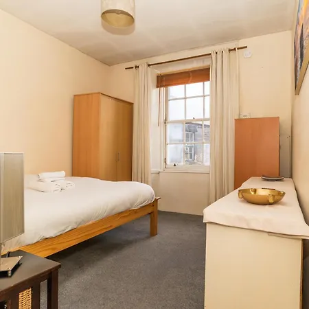 Charming 2bd Flat 10 Minutes To Castle Appartement *