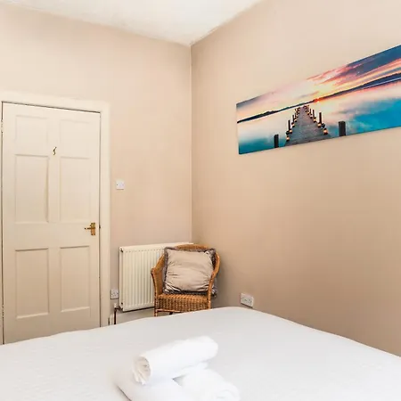 Charming 2bd Flat 10 Minutes To Castle Appartement