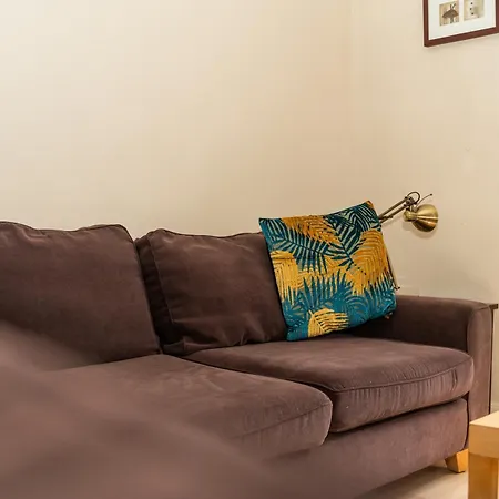 Charming 2bd Flat 10 Minutes To Castle *
