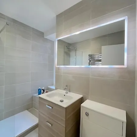 Appartamento New Royal Mile Spacious Quiet Comfortable Flat With Balcony & Great Views Floor No Lift