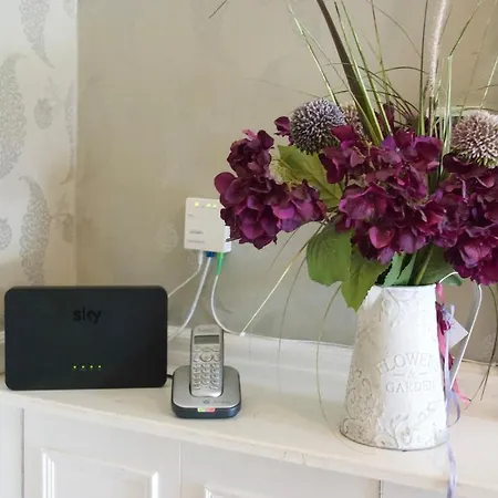 Victorian With Car Parking In Driveway, Murrayfield Appartement Edinburgh