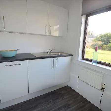 Bright & Cozy In Edinburgh,murrayfield Stadium,airport And Near To Center With Free On Street Parking *