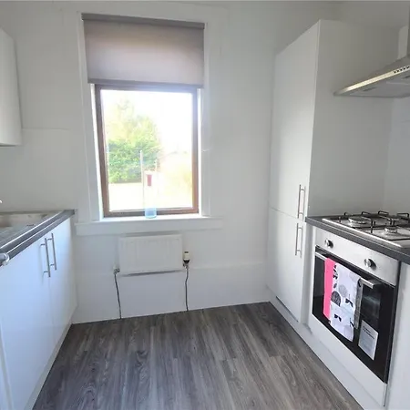 Bright & Cozy In Edinburgh,murrayfield Stadium,airport And Near To Center With Free On Street Parking Apartment