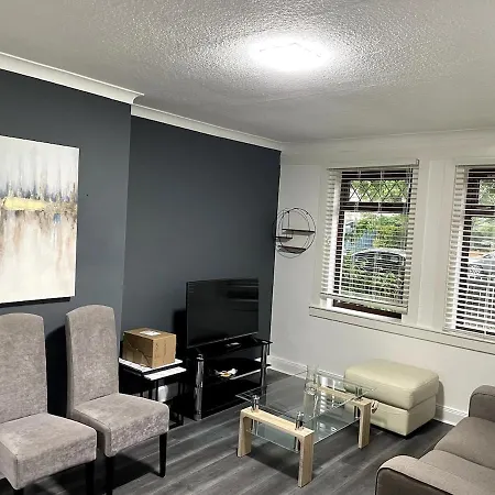 Bright & Cozy In Edinburgh,murrayfield Stadium,airport And Near To Center With Free On Street Parking *
