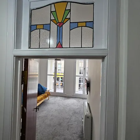 Flat In Old Town - Amazing Location *