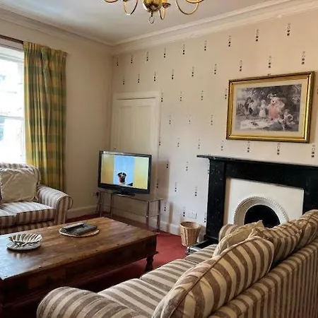 Royal Mile Cranston * Edinburgh