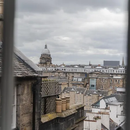 Royal Mile Appartement *
