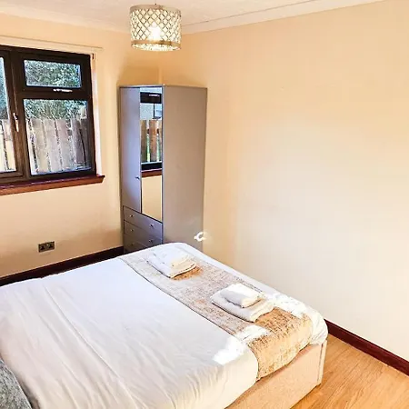 Duddingston 9 Bedroom Private House Or 9 Individual With Shared *