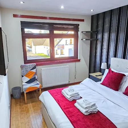 Holiday home Duddingston 9 Bedroom Private House Or 9 Individual With Shared Edinburgh