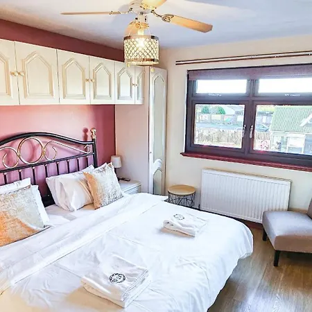 Duddingston 9 Bedroom House -