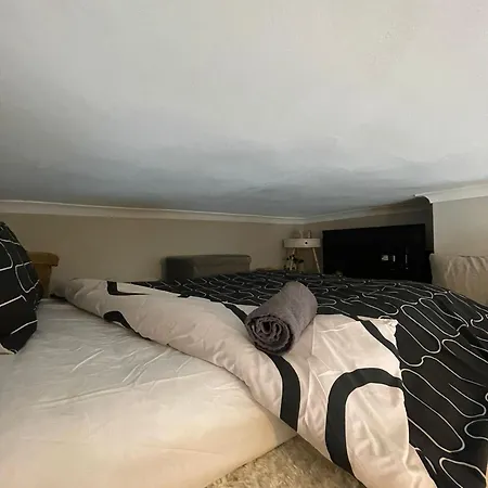 Modern Flat In Apartmán