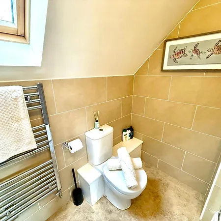 Torwood Townhouse - Superfast Wifi, Contractor Friendly With Free Parking