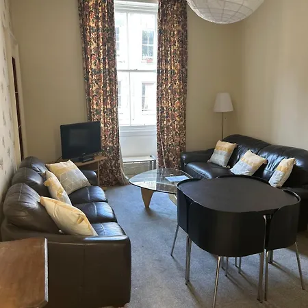Central, Cafe Society Around The Corner, Barony Street Apartment Edinburgh
