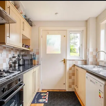 Little France House Room1 Отель типа 