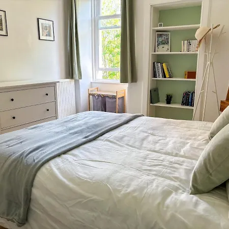 Sunny Scandi Retreat 1br, Close To Murrayfield And Convenient Transportation To Centre 아파트 *