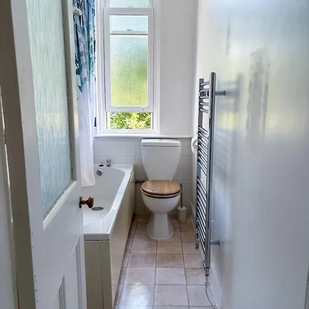 Sunny Scandi Retreat 1br, Close To Murrayfield And Convenient Transportation To Centre