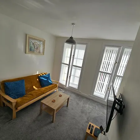 Apartment Flat In Old Town - Amazing Location *