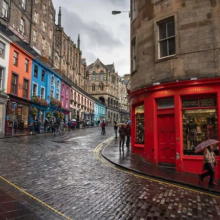 Apartment Centre - Meadows *